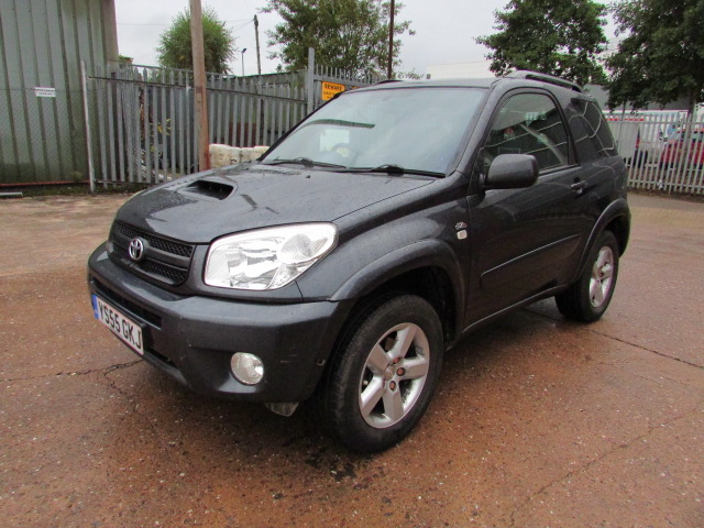 Vehicle Photo 3
