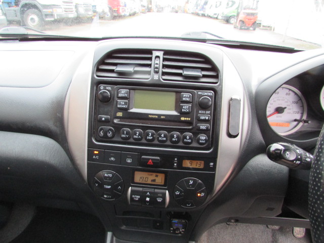 Vehicle Photo 11