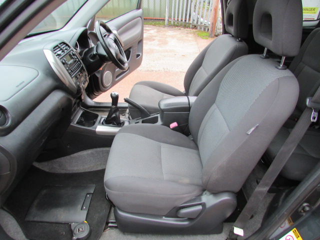 Vehicle Photo 16