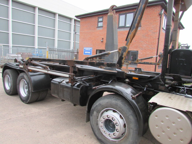 Vehicle Photo 9