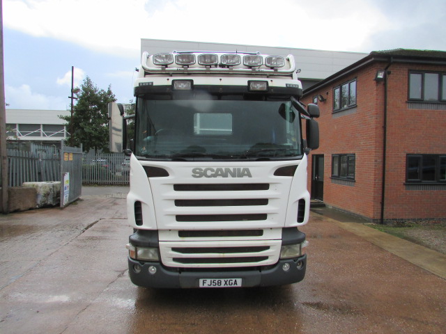 Vehicle Photo 2