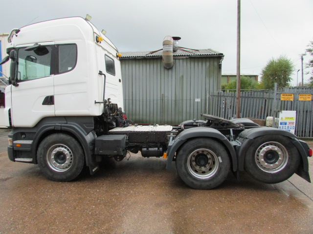 Vehicle Photo 3