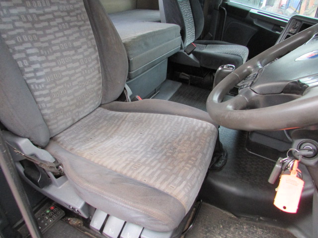 Vehicle Photo 12
