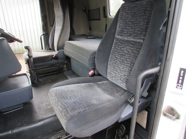 Vehicle Photo 17