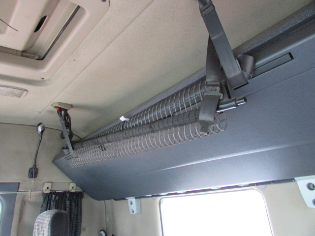 Vehicle Photo 16