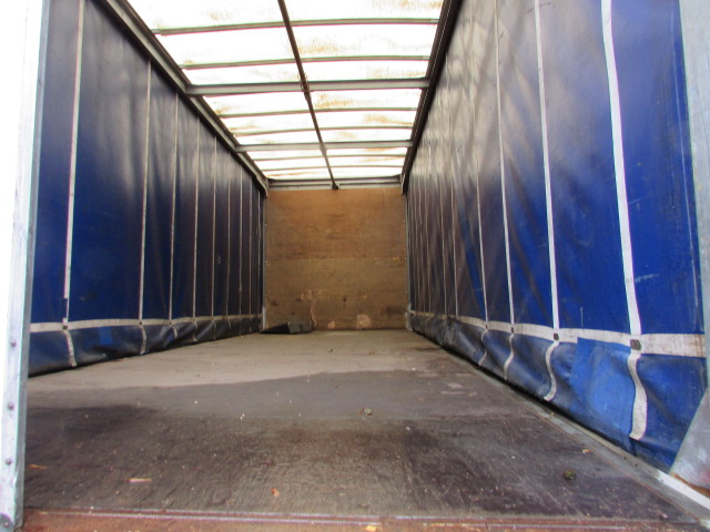 Vehicle Photo 12