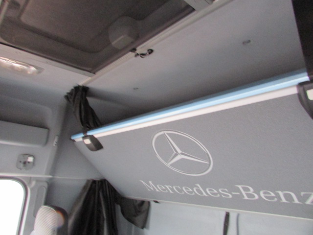 Vehicle Photo 19