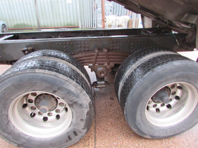 Vehicle Photo 11