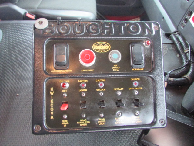 Vehicle Photo 12