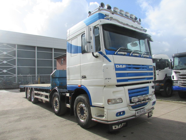 DAF XF105 2009 8X2 REAR LIFT FLATBED (MX59 ASZ) S/N:4201