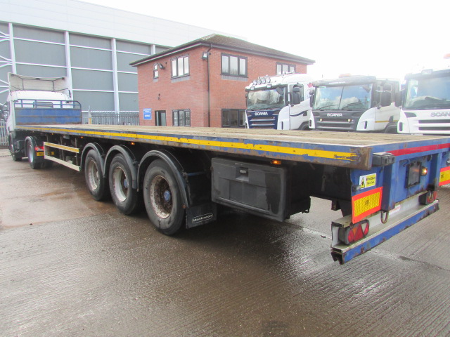 Vehicle Photo 11