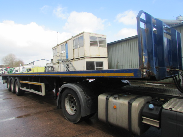 MONTRACON 2009 EXTENDING FLATBED TRAILER S/N:4208