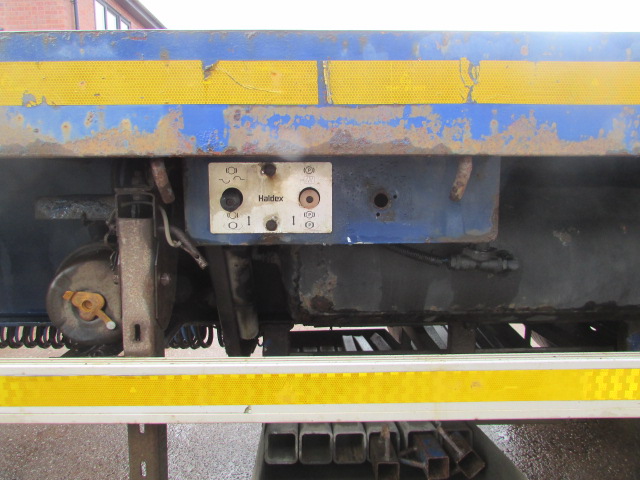 Vehicle Photo 9