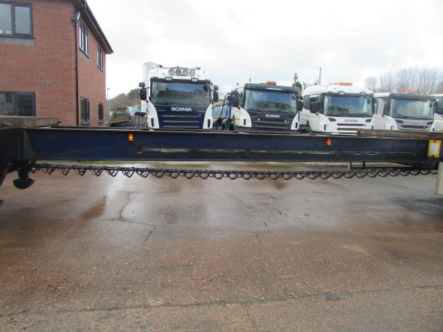 Vehicle Photo 17