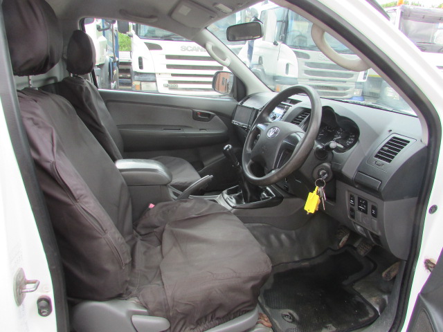 Vehicle Photo 14