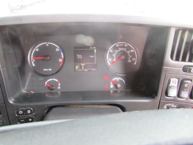Vehicle Photo 14
