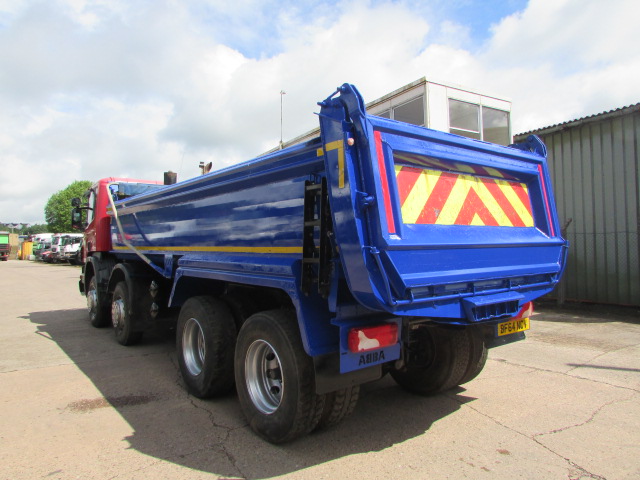 Vehicle Photo 4