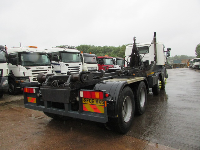 Vehicle Photo 8