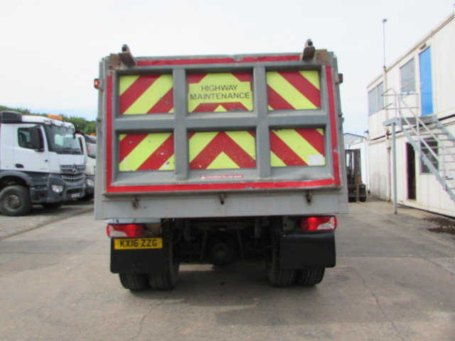 Vehicle Photo 5
