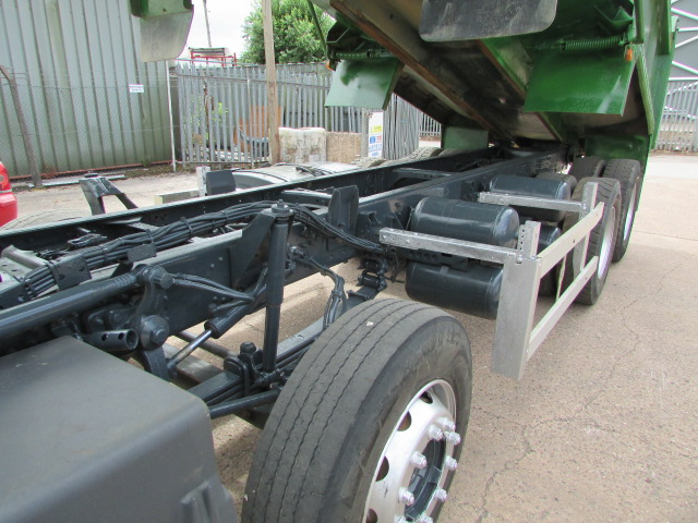 Vehicle Photo 7