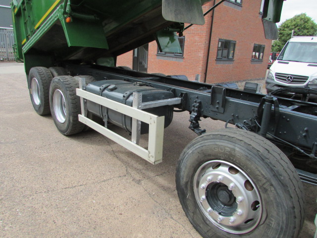 Vehicle Photo 18