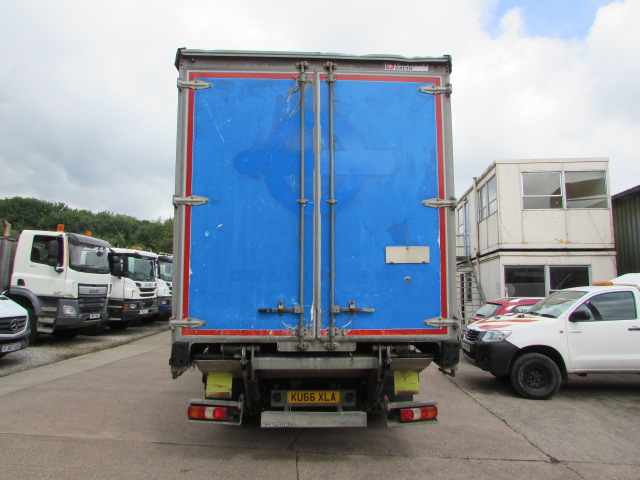 Vehicle Photo 8