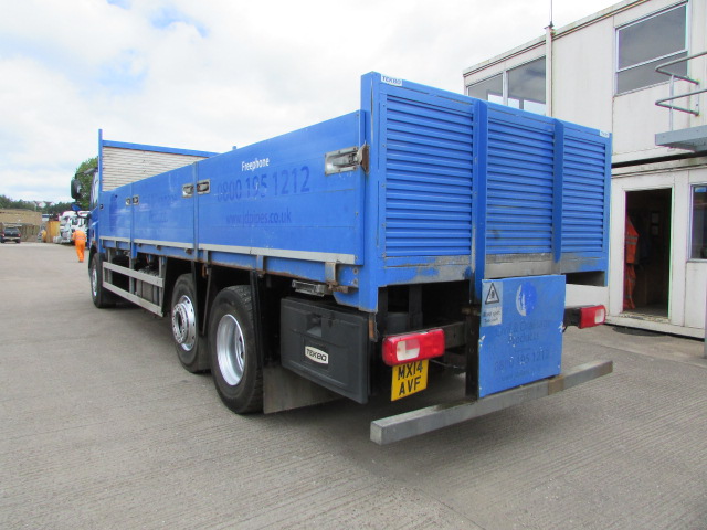 Vehicle Photo 8