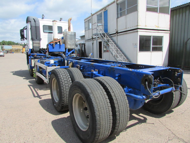 Vehicle Photo 9
