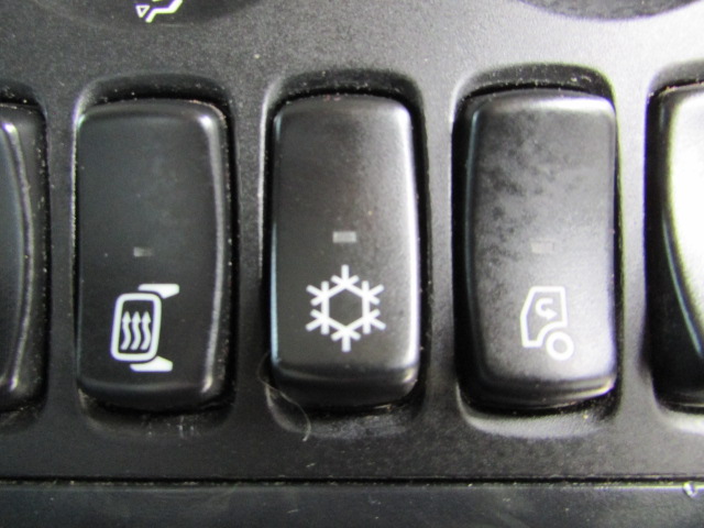 Vehicle Photo 14
