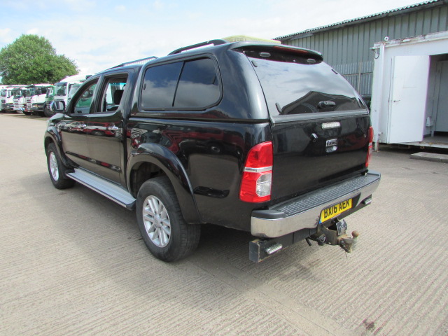 Vehicle Photo 8