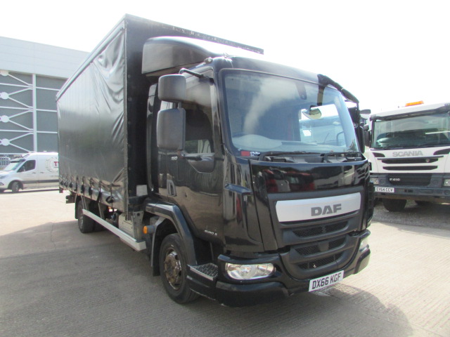 DAF LF150 4X2 SLEEPERCAB CURTAINSIDE (DX66 KGF) S/N:4246