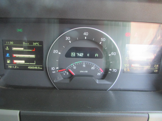 Vehicle Photo 13