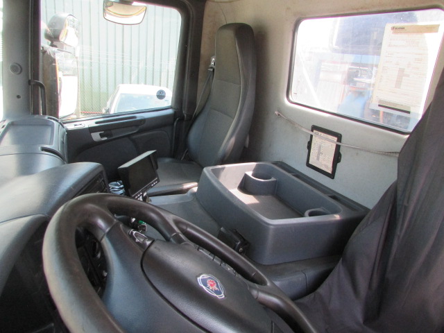 Vehicle Photo 11