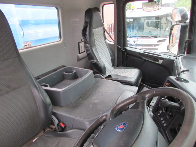 Vehicle Photo 9