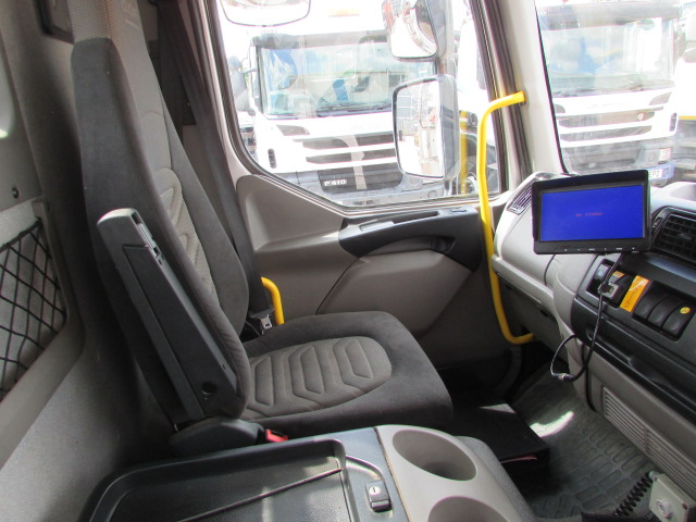 Vehicle Photo 13