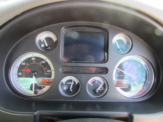 Vehicle Photo 14