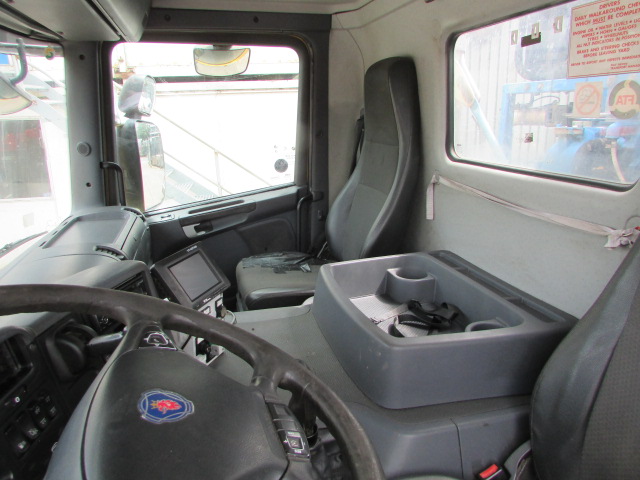 Vehicle Photo 11