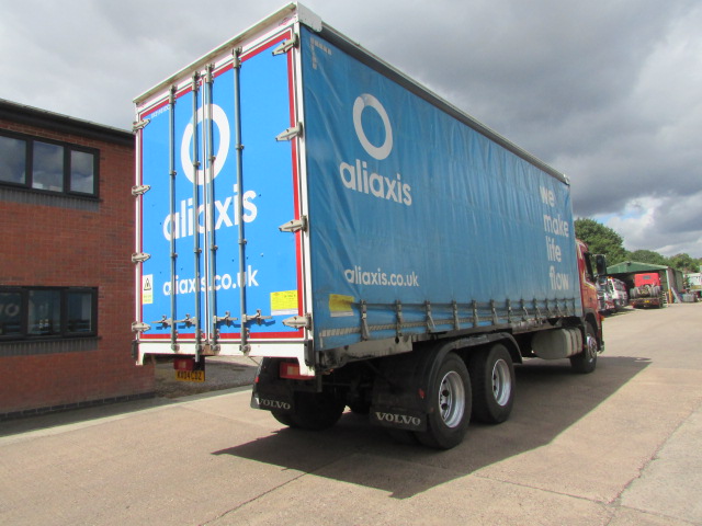 Vehicle Photo 7