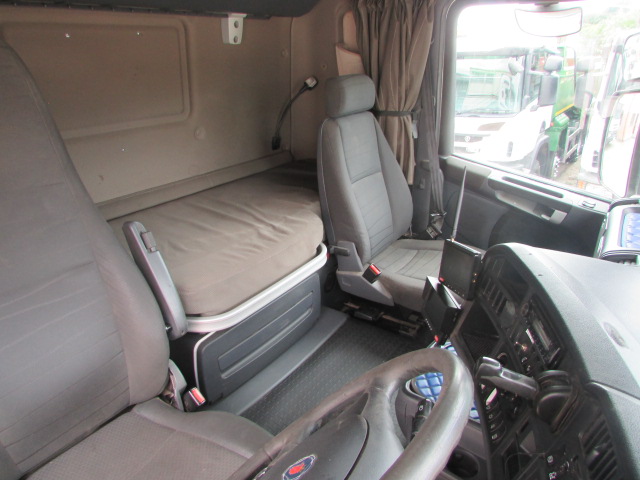 Vehicle Photo 9