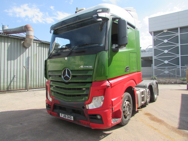 Vehicle Photo 5