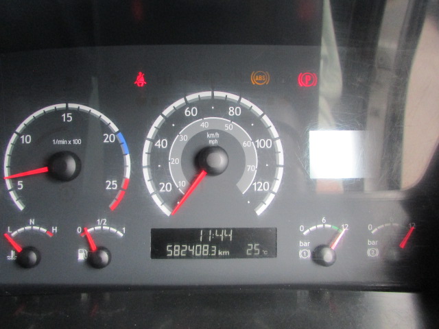 Vehicle Photo 8