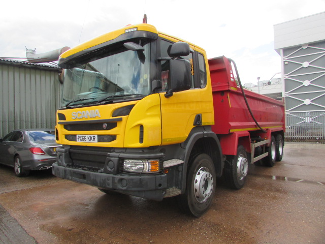 Vehicle Photo 3