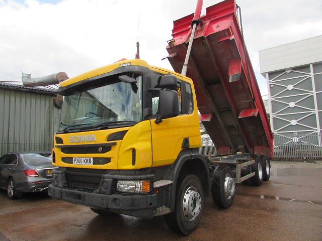 Vehicle Photo 10