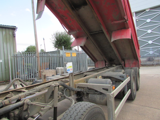 Vehicle Photo 16