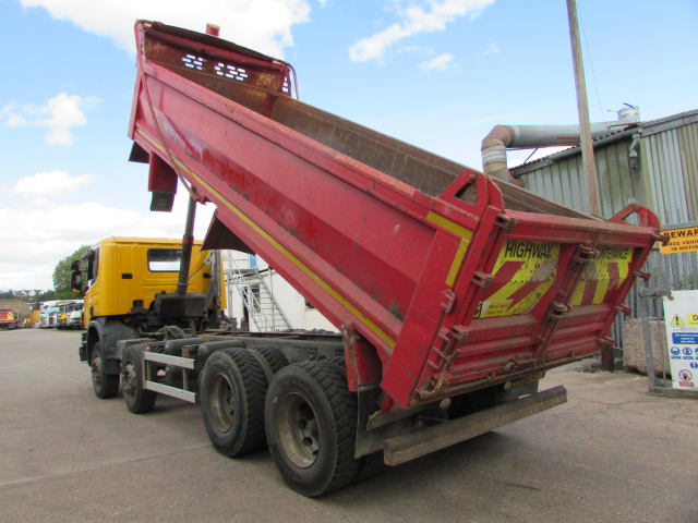 Vehicle Photo 14