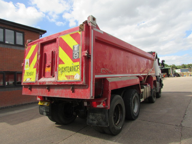 Vehicle Photo 5