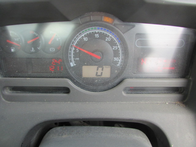 Vehicle Photo 13