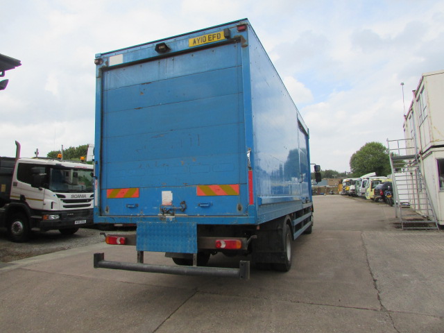 Vehicle Photo 9