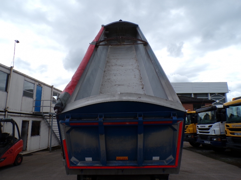 Vehicle Photo 15