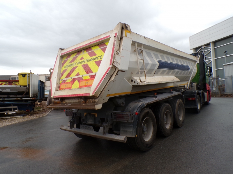 Vehicle Photo 6